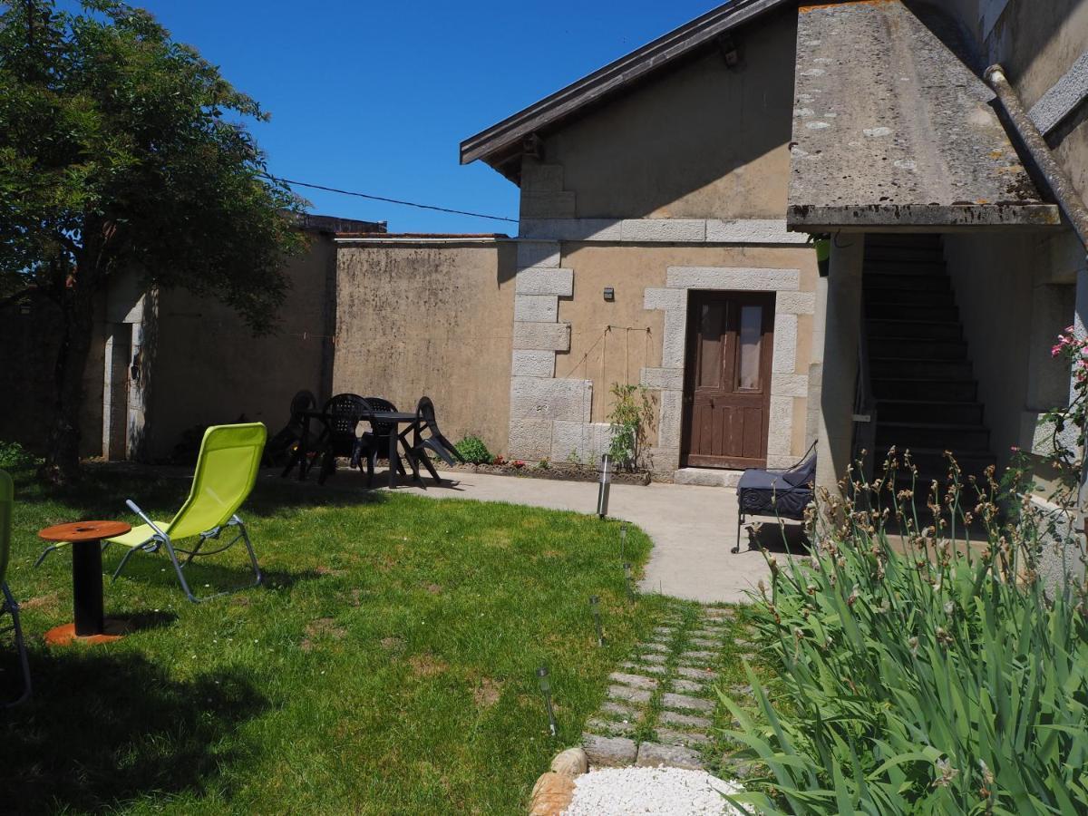 Le Gite Du Haut Châtillon-la-Palud Exterior foto